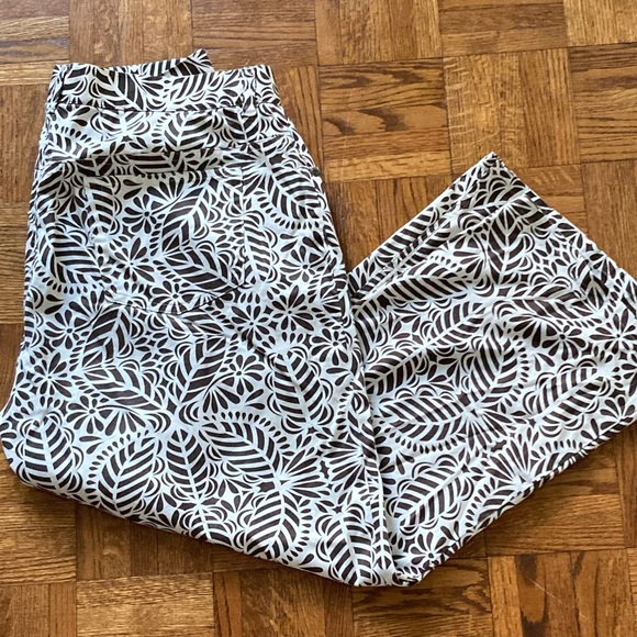 Jones New York Capri Pants - Picture 2 of 3